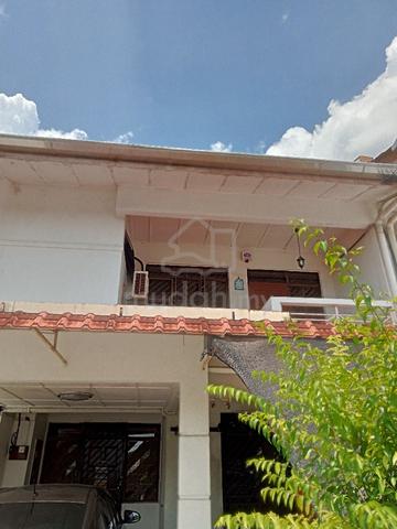 Permas Jaya, Double Storey Landed House for Rent. Well Maintained. 1
