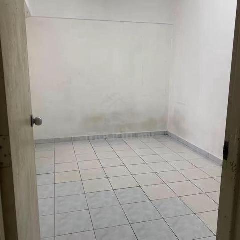 Pangsapuri Subang Suria 1