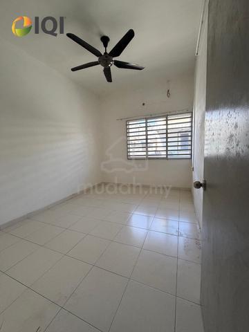 For Rent | 2 Storey Terrace | Taman Merbau | Nearby Apollo Market | 1