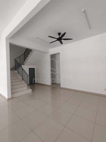 IOI Bandar Putra Kulai Gate B Double Storey house for Sale 1