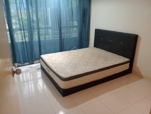 Master room for rent @Cyberia smarthomes town house Block E, Jalan-4 1