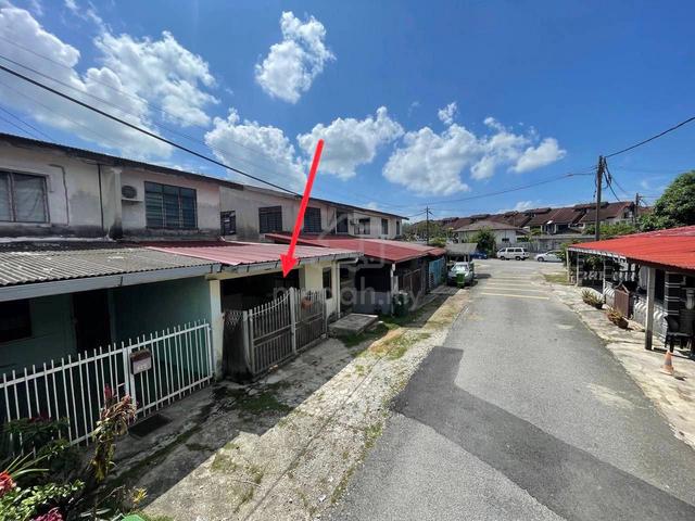 Rumah Semi-D cluster 2 tingkat extend porch tanah putih 1