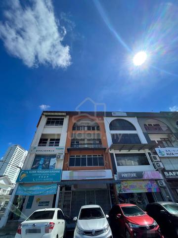 Ground Floor Shoplot at Ban Hock Road Near Bank and Hotel 1