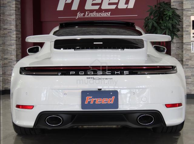 2025 Porsche 911 3.0 CARRERA FACELIFT (A) 460KM - 4