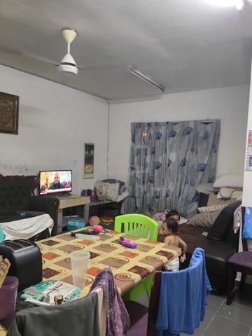 Pangsapuri Azalea Court Bandar Tasik Puteri Rawang 1