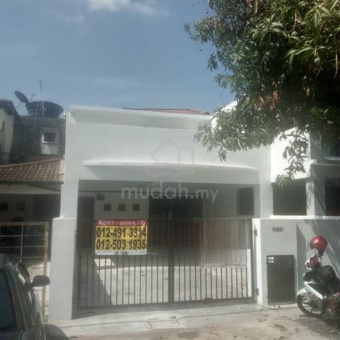 2 storey house - Taman Sri Puchong - near LRT - Ready 15/11 or 30/11 1