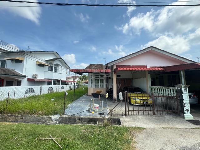 End Lot Single Storey Taman Pokok Mangga 3200sqft 1