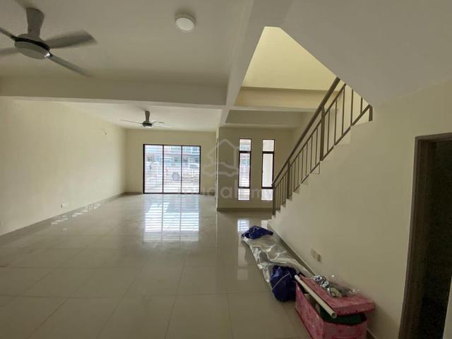 22x75 storey House Lakeside Residences Bandar Metro Puchong jaya 1