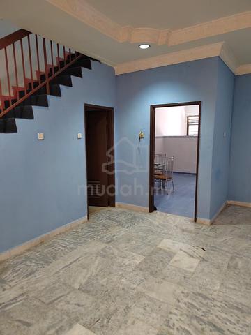 Bandar Laguna Merbok Dable Stotey Terrace House For Rent 1