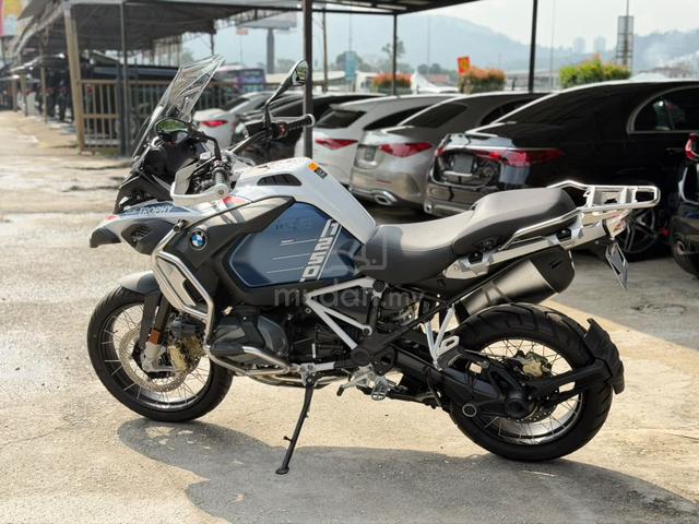Carousel Image