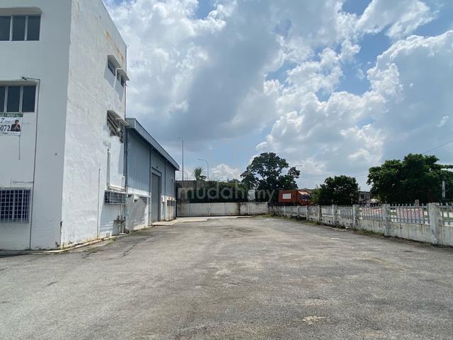 Balakong,Semi Detached Factory Warehouse For Rent 1