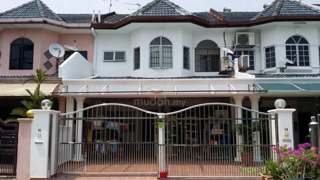 Rooms for Rent | Opposite IOI Mall & LRT Puchong | WiFi Included 1