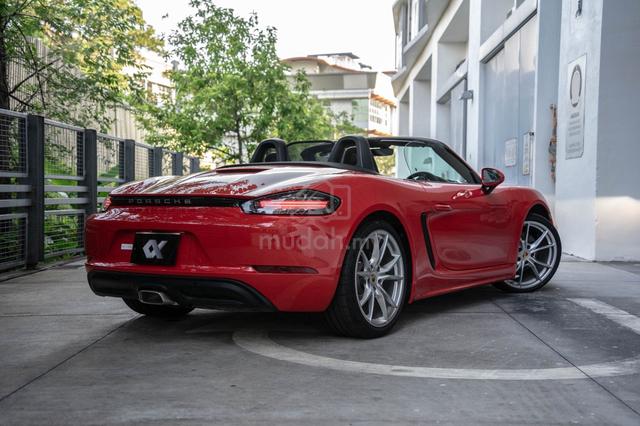Porsche 718 Boxster 2.0 2022 Unreg Guards Red - 5