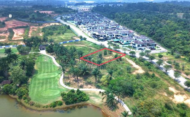 Kulai Golf View Bungalow Land for Sale 1