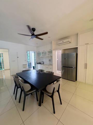 2.5 storey terrace big house Cyberjaya Setia Eco Glades for rent 1