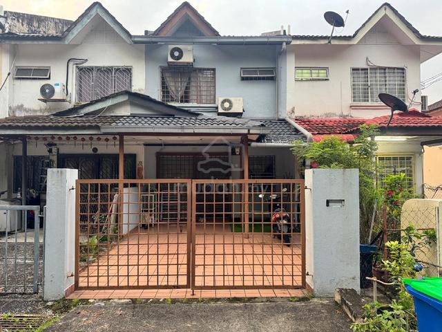 Master bedroom utk disewakan Puchong // kinrara 1
