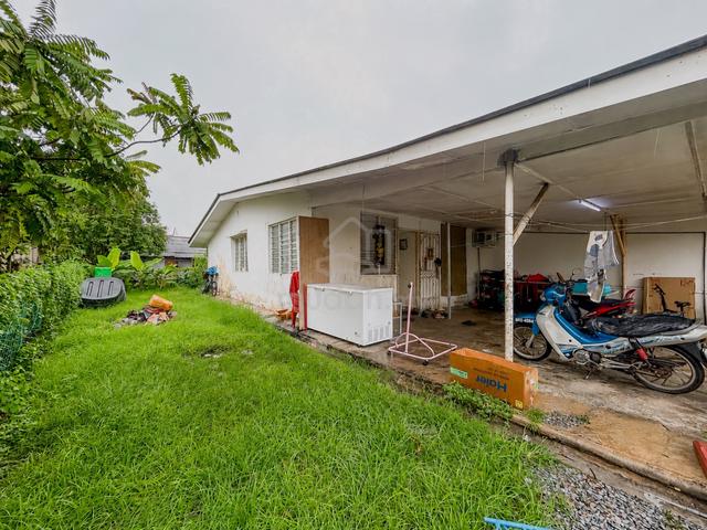 TERMURAH CORNER LOT Sungai Udang Single Storey Terrace Klang 1