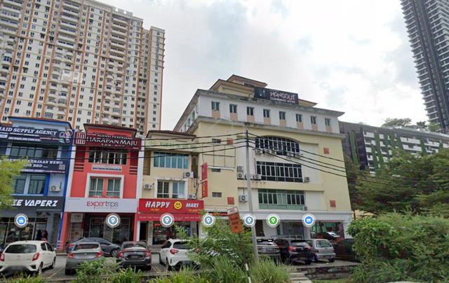 2nd Floor Corner Shoplot 3000sf Jelutong Metro Avenue Facing Main Road 1