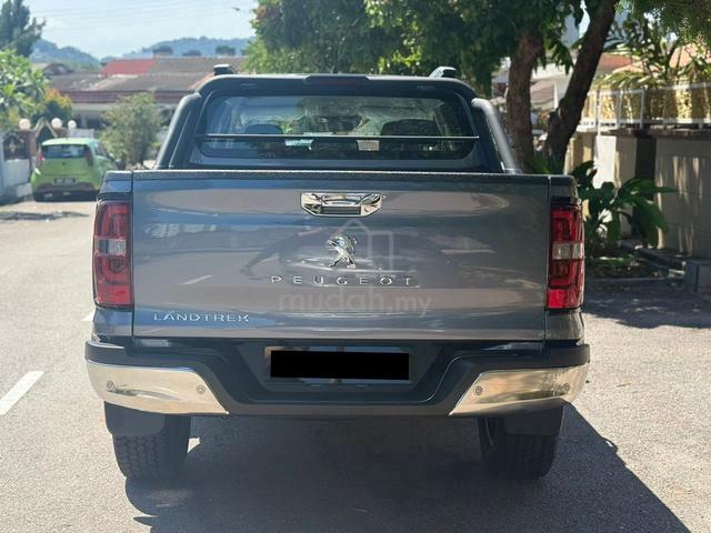 2025 Peugeot LANDTREK 1.9 ALLURE MIL BELOW 200KM - 4