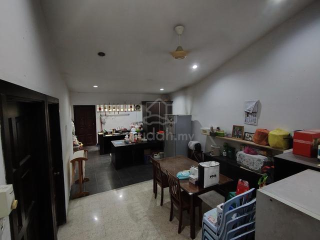 Sri Petaling well kept 1 storey link house for sale 1