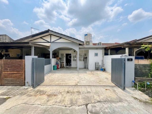 RENOVATED CANTIK 🔥Single Storey Terrace Taman Garing Utama Rawang 1
