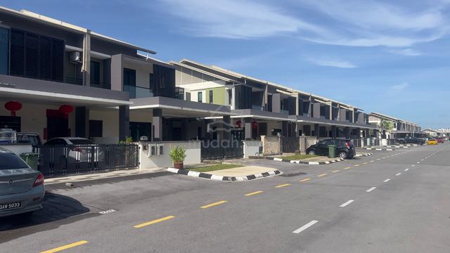 Pines 84 Residences, Double Storey Corner Terrace 1