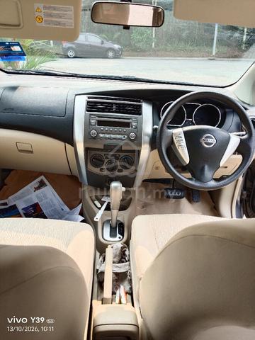 2014 Nissan GRAND LIVINA 1.6 CLASSIC/COMFORT - 4