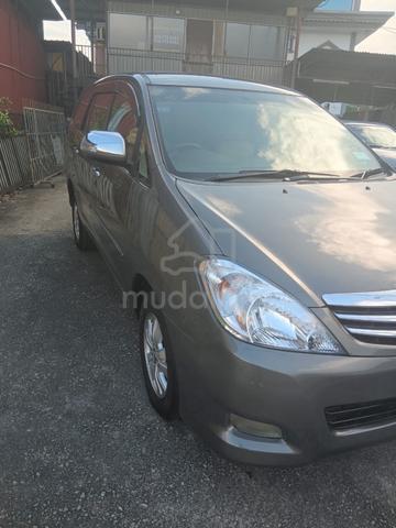 2011 Toyota INNOVA 2.0 G (A) - 2