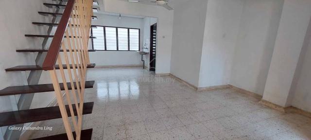 【Below Bank 100k】Bukit Katil 2 Storey Terrace House Refurbished Unit 1