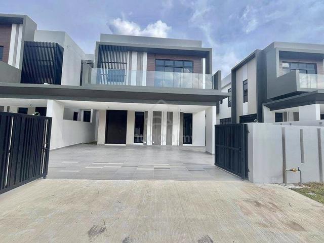 Sutera Utama Danga Sutera / New / 2 Storey Semi D House / For Rent 1