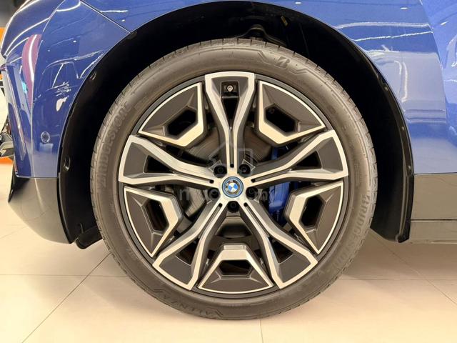 2023 BMW IX xDrive50 SPORT - Original CBU Unit - 5