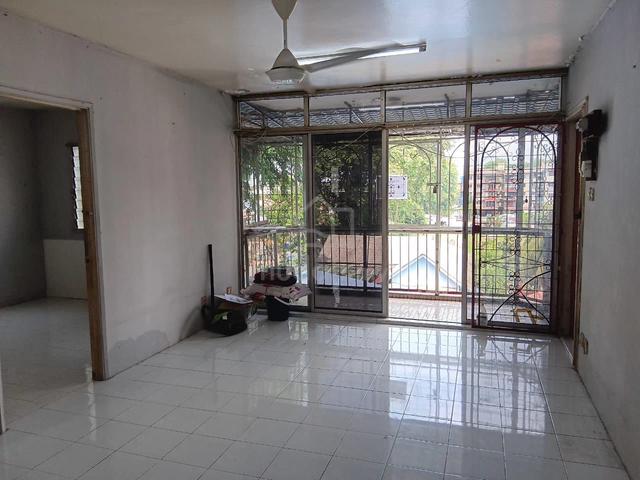 Flat PKNS Seksyen 18 Shah Alam 1