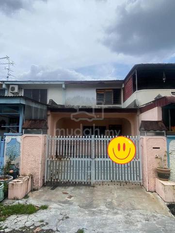 Bandar Baru Permas Jaya Double Storey Low Cost Renovated House FOR SAL 1