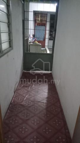 Flat block F di Machang Bubok untuk disewa 1