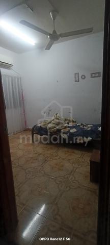 Bilik Untuk disewa di Taman Nilai Perdana (Rumah teres Dua tingkat) 1
