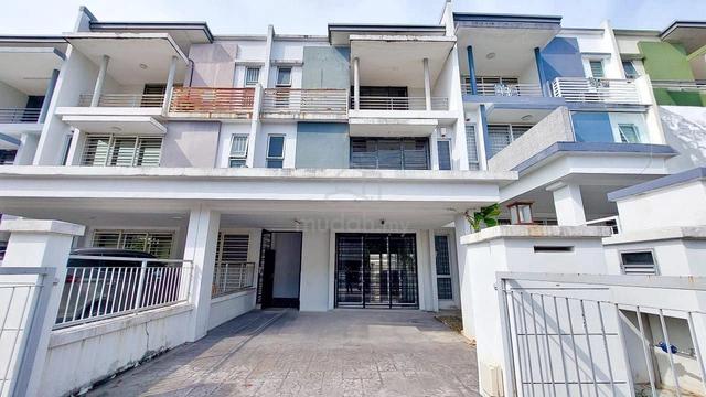2.5 Storey Terrace, Sunway Alam Suria, Seksyen U10, Shah Alam [5R 4B] 1
