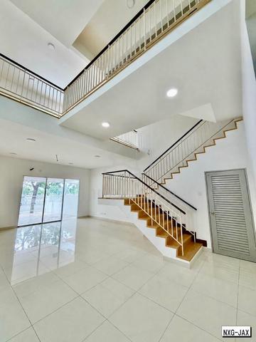 Prime Location Brand New 2.5 Sty House Delora Bandar Bukit Raja Klang 1