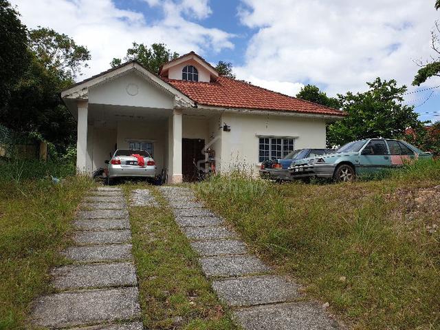 Tmn Muzaffar Shah Bungalow 1