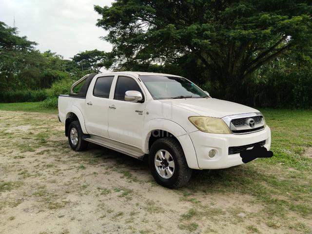 Toyota Hilux 2.5 D-4D - 1