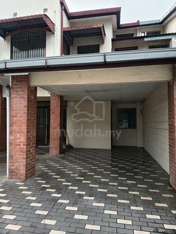 Double Storey Sunway Pyramid 1