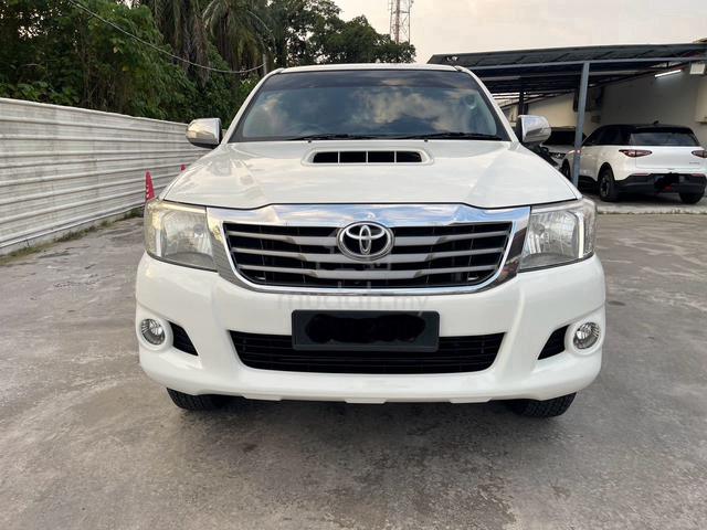 2012 Toyota HILUX 2.5 G VNT FACELIFT (A)FULL LOAN - 2