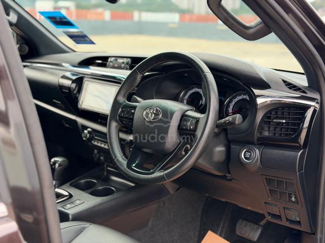 2019 Toyota HILUX 2.8 BLACK EDITION (A) - 5