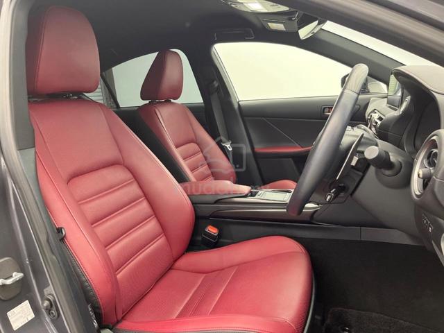 2022 Lexus IS300 2.0 VERSION L - 4