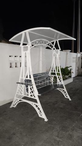 Carousel Image Selected