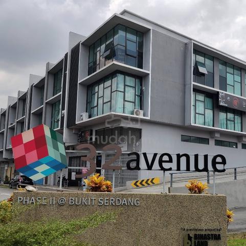 3 Storey Shop Lot For Sale At 32 Avenue Bukit Serdang 1
