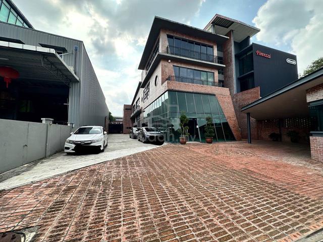 Semi D Industrial Office Building, Kota Damansara for Sale 1