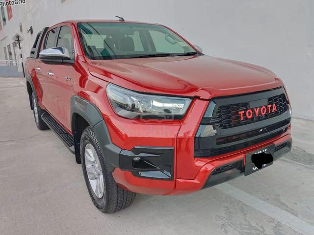 2017 Toyota HILUX 2.4 (A)GR Sport 4X4 - 1