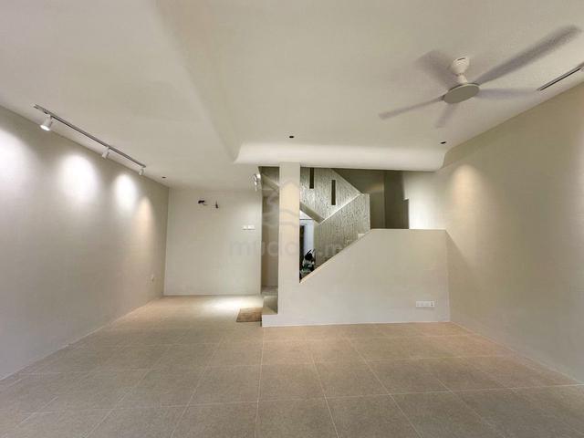 NON BUMI CAN BUY ⭐ Double Storey Taman Seri Merdeka Bandar Baru Ampang 1