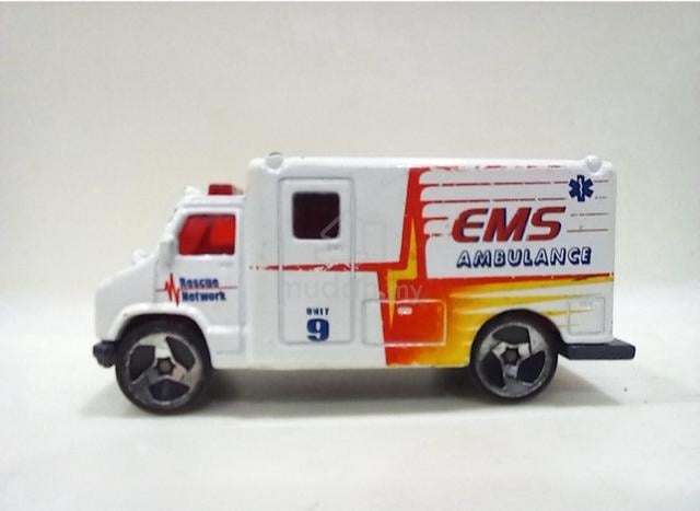 1988 Hot Wheels EMS Truck Ambulance Rare Vintage - Hobby & Collectibles