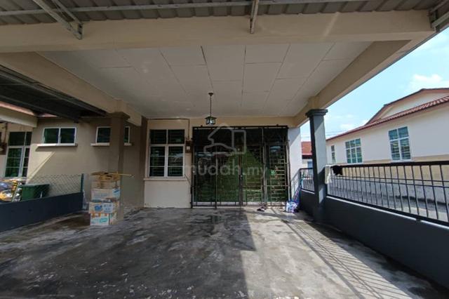 Rumah Teres Setingkat untuk Disewa – Bukit Kayu Hitam 1